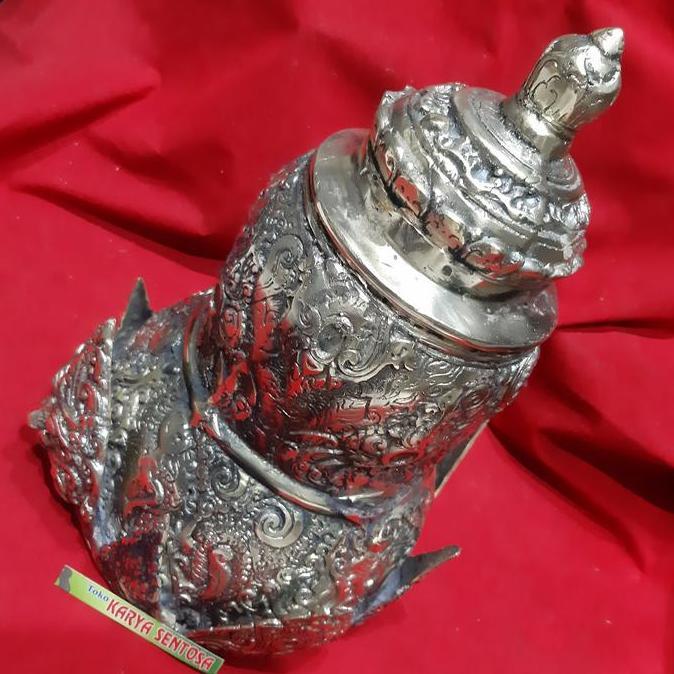 MAHKOTA RAJA DAN RATU BAHAN KUNINGAN