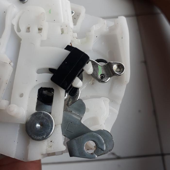 Doorlock Door Lock Pintu Depan New Avanza 2014 Original Dan Terpercaya