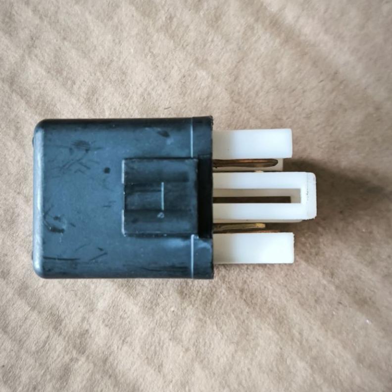 Original Relay Switch Bendik Stater Starter Vario Karbu Beat Karbu Mio Karbu Karisma X - Garansi Sam