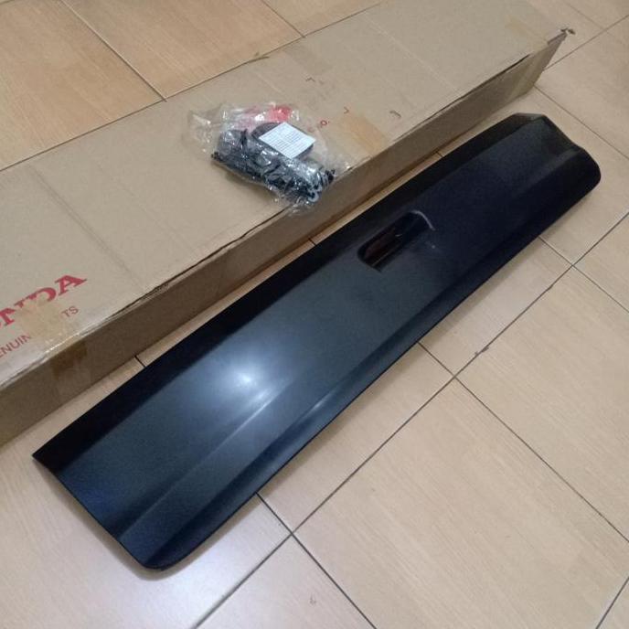 Garnish Moulding Bagasi CRV 2013-2017 Original
