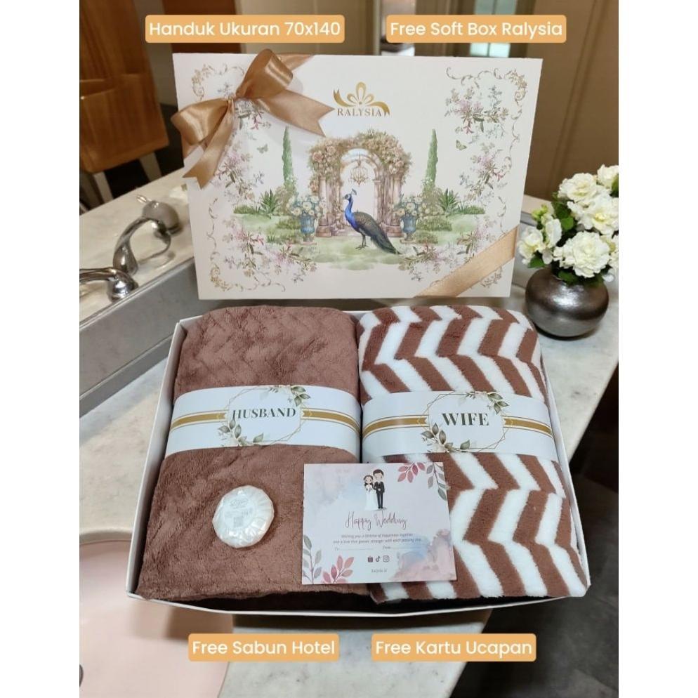 Diskon Hampers Handuk Couple Wedding Box | Handuk Label & Bordir Husband Wife (Hw) | Hampers Handuk 