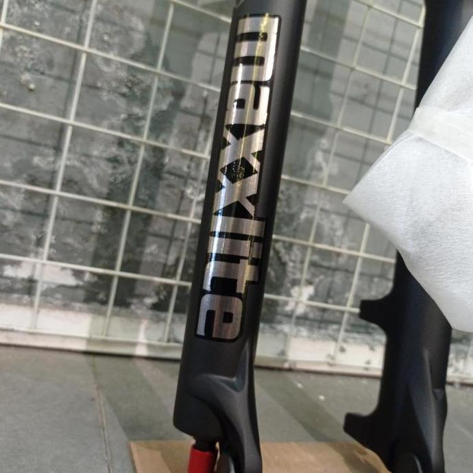 Fork suspensi 26inc Tapered Maxxlite air fork Remote import