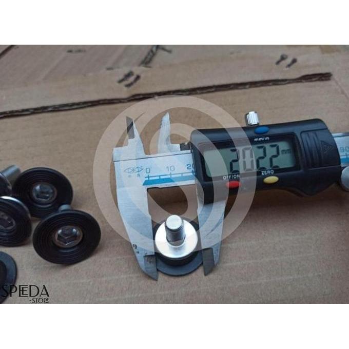 Shimano Original Crank Bolt Taper Spindle Baut Crank BB Kotak