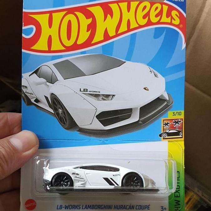 ORIGINAL Hotwheels LBWK Lamborghini Huracan White 2022