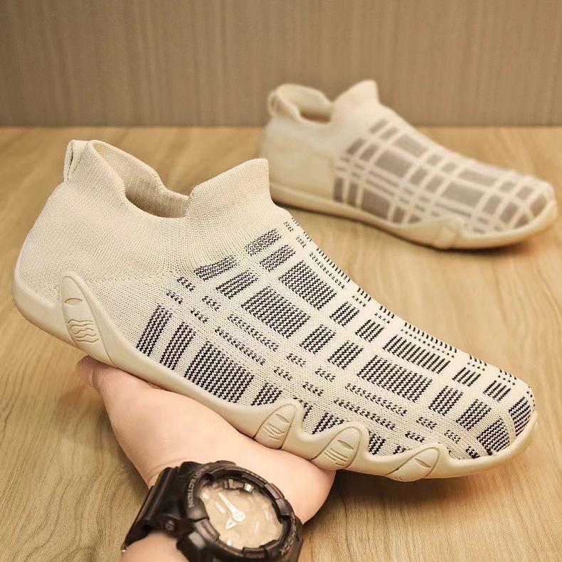 MP55 Sepatu Slip On Pria Anti Slip Sepatu pria