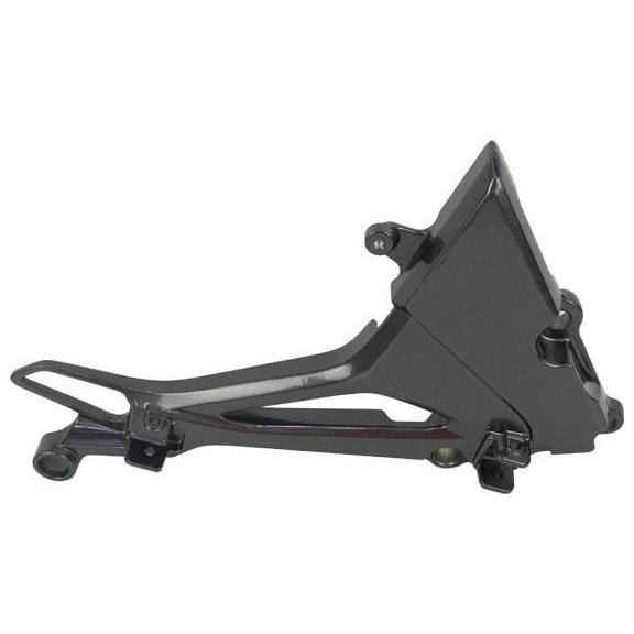 SPAREPART TIGER REVO : 50600-KCJ-670 DUDUKAN FOOTSTEP KANAN BELAKANG TIGER REVO / HOLDER STEP KANAN 