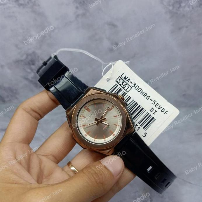 Casio Analog LWA-300HRG-5EVDF Casio LWA300HRG-5E Original & Garansi