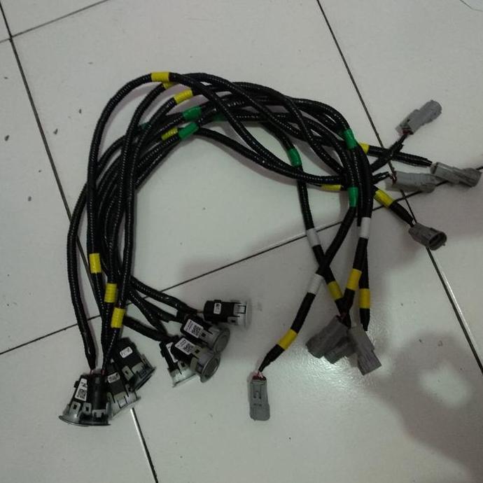 Corner Sensor Innova Fortuner Original