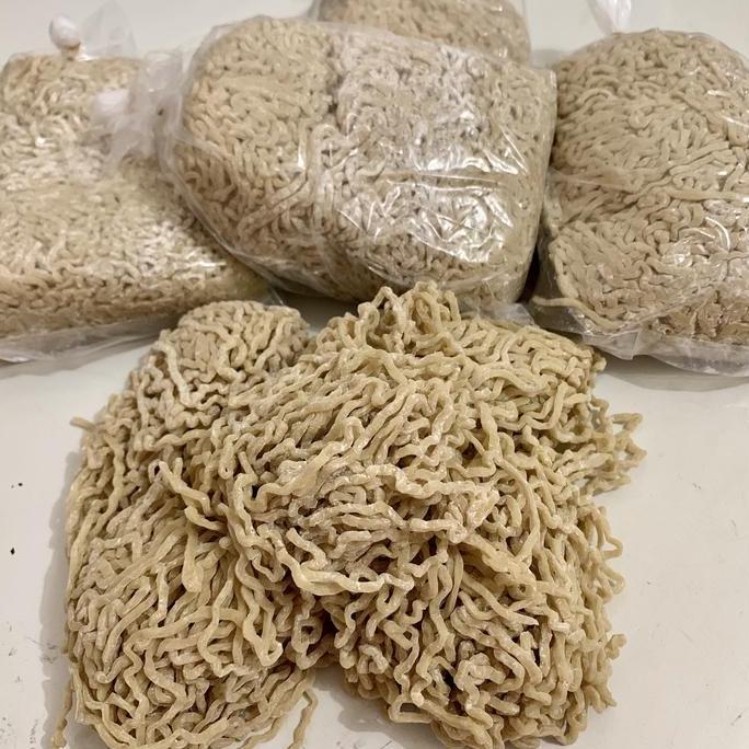 Promo- Mie Keriting Mentah Telur Bebek