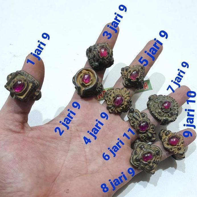 CINCIN MAJAPAHIT PERMATA MERAH