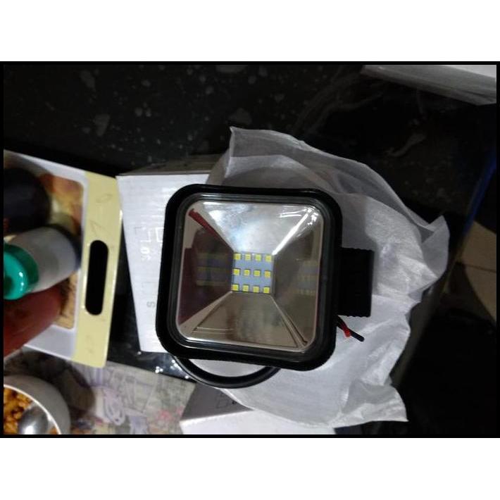 TERLARIS FOGLAMP LED KOTAK 8CM 