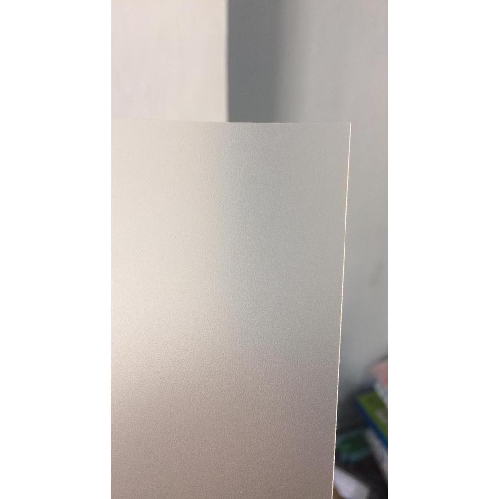 COVER MIKA JILID DOFF UKURAN B5 TEBAL 0.50 MM ISI 10 LEMBAR