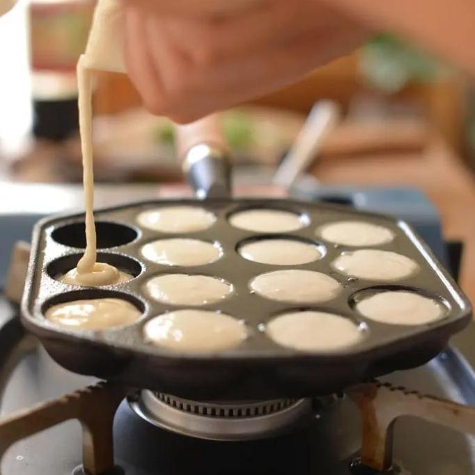 14 Lubang Takoyaki Cetakan Wajan Pan Cast Iron Anti Lengket Pegangan Kayu LJ