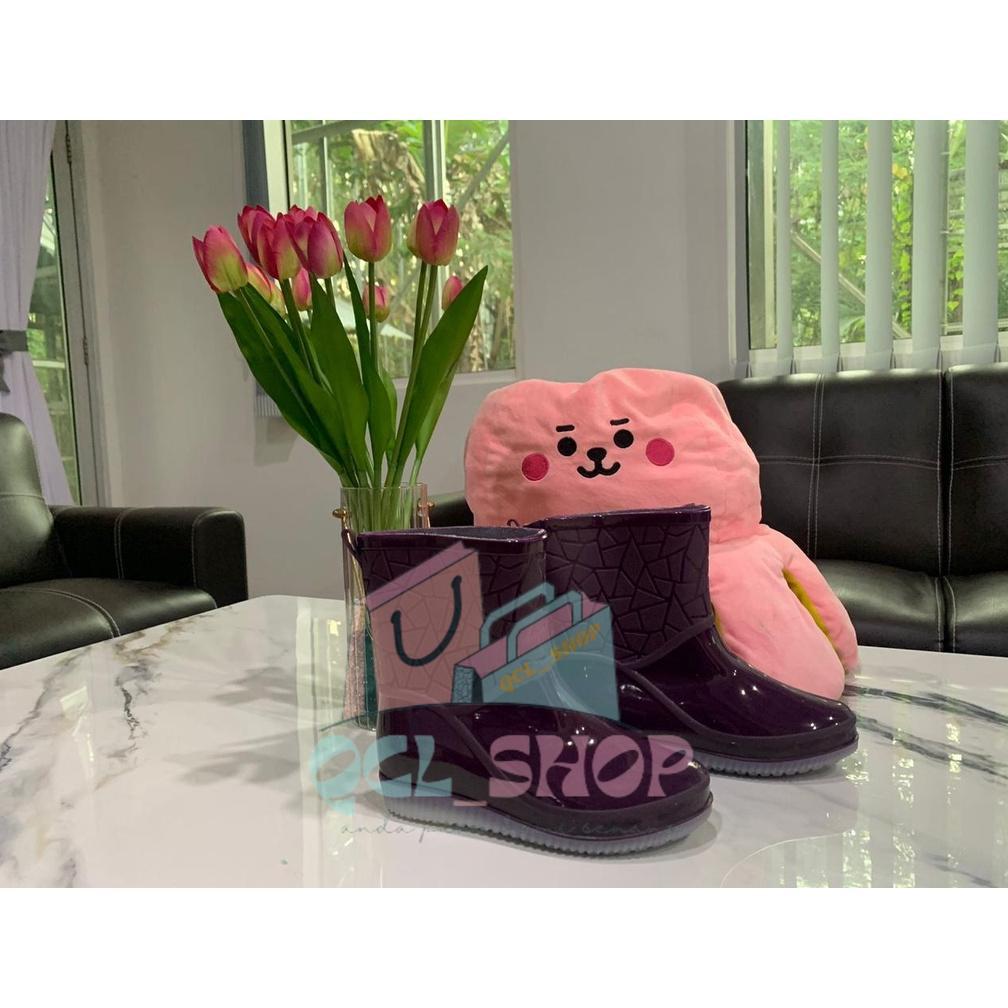 fast delivery sepatu boots wanita  anti air / slip round toe untuk wanita sepatu bots wanita