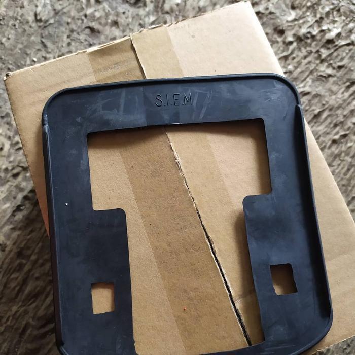 Stoplamp Lampu Belakang Vespa Super Sprint Impor Karet Siem Untuk Motor Vespa Super Sprint Original 