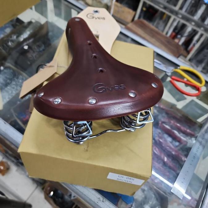 Sadel Gyes Original Kulit asli GS 08S Classic Per - Gyes taiwan