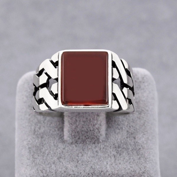 Cincin Pria Batu Akik Merah Persegi Vintage Baja Titanium Kasual Perak Cincin Jari Pesta Perhiasan F