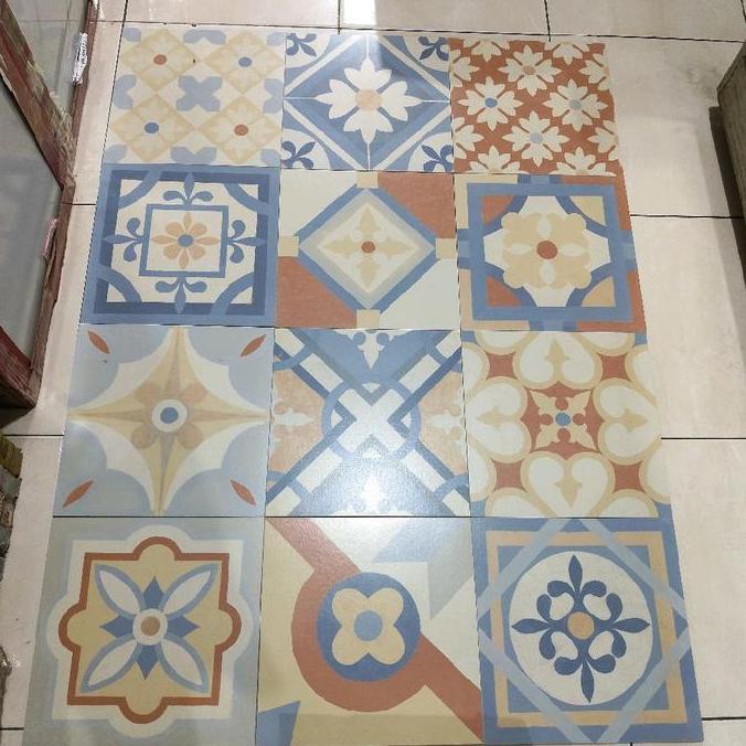 granit roman vintage dChiazza colore GTA332701R 30x30 random grade A