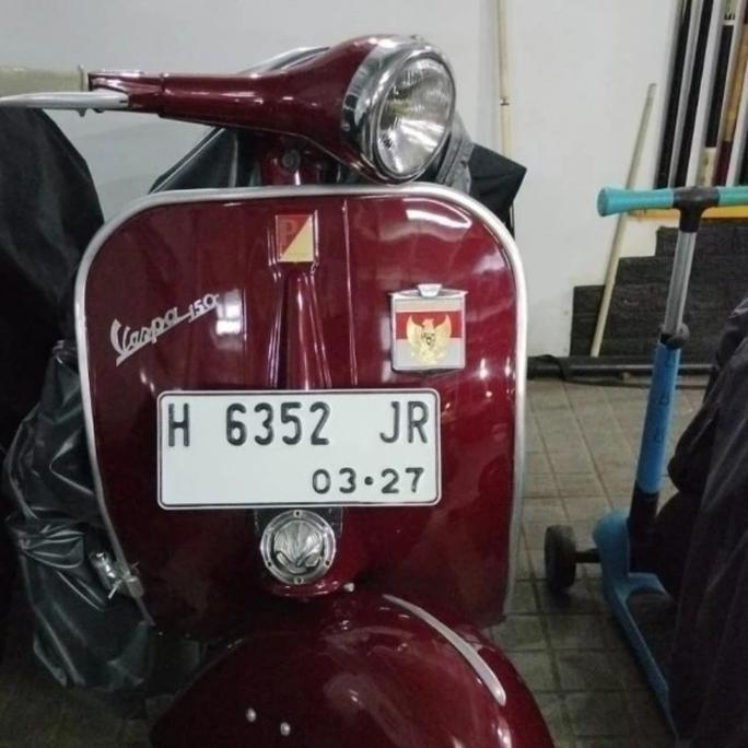 Emblem Renamel Badge Logo Garuda indonesia orinal NOS Vespa VGLB VGLA Kongo VBA VVNB