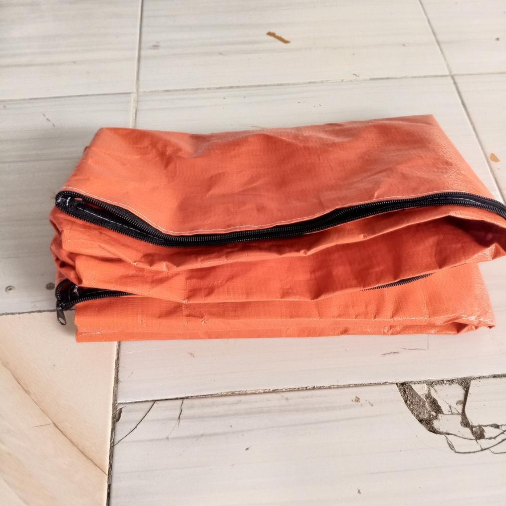 Promo Cod Tas Karung Kurir Terpal / Tas Paket  Serbaguna Berresleting Warna Oren Anti Air ><