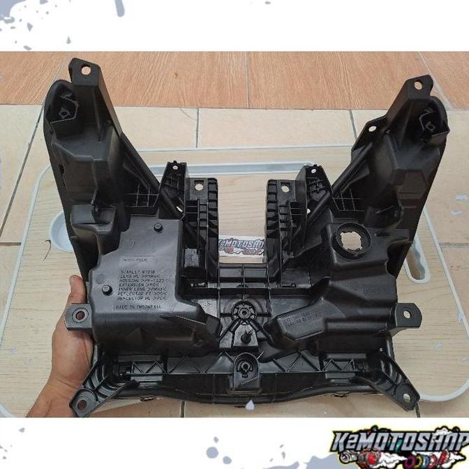 Housing Batok Lampu Depan Honda New Vario 125 K2V 2023 2024 Gen2 Original