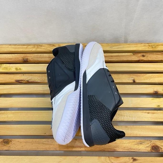 Sepatu Futsal Top Sala Competition Core Black / White