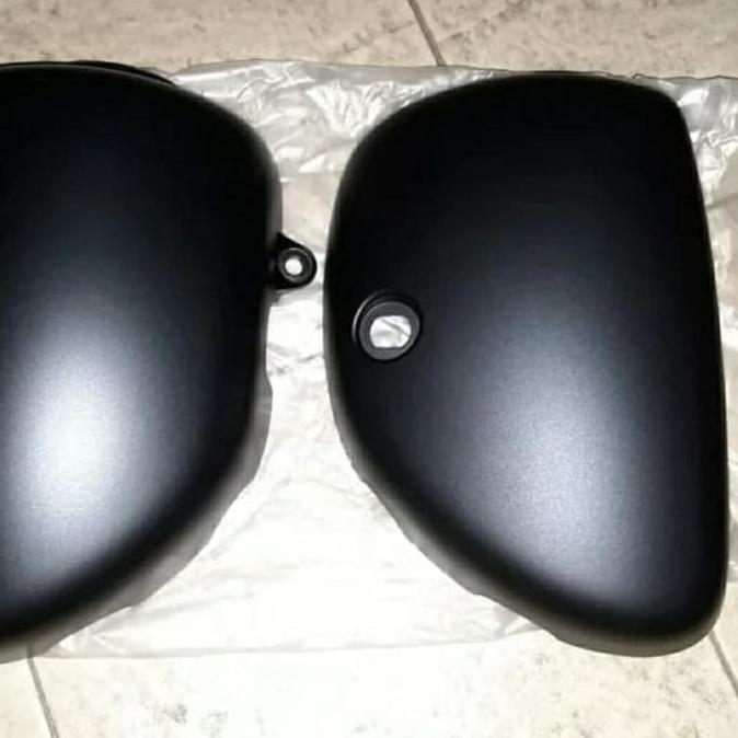 COVER AKI W175 W 175 COVER ACCU KAWASAKI W175 W 175 ORIGINAL KAWASAKI HIGH QUALITY