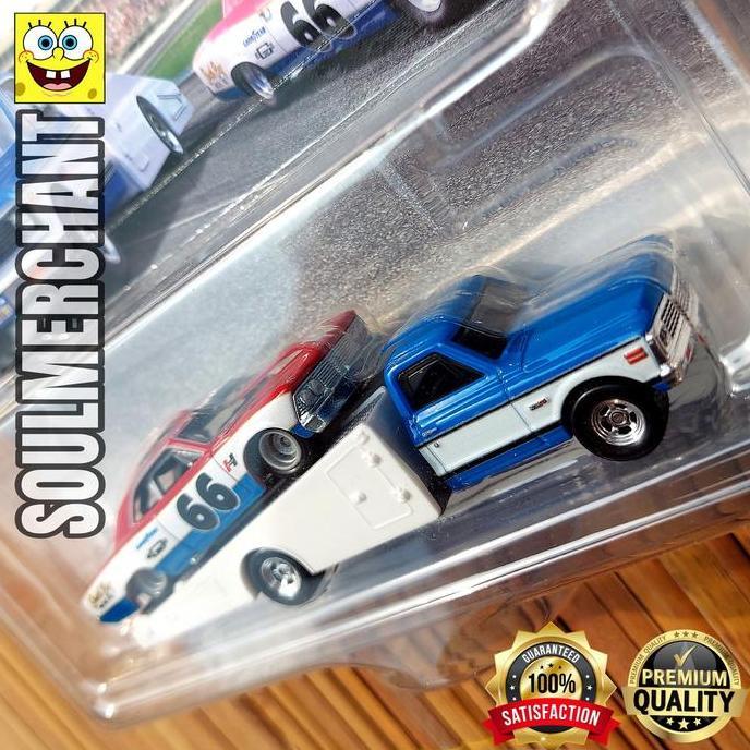 Hot Wheels Team Transport 66 Chevelle 72 Chevy Ramp Truck New