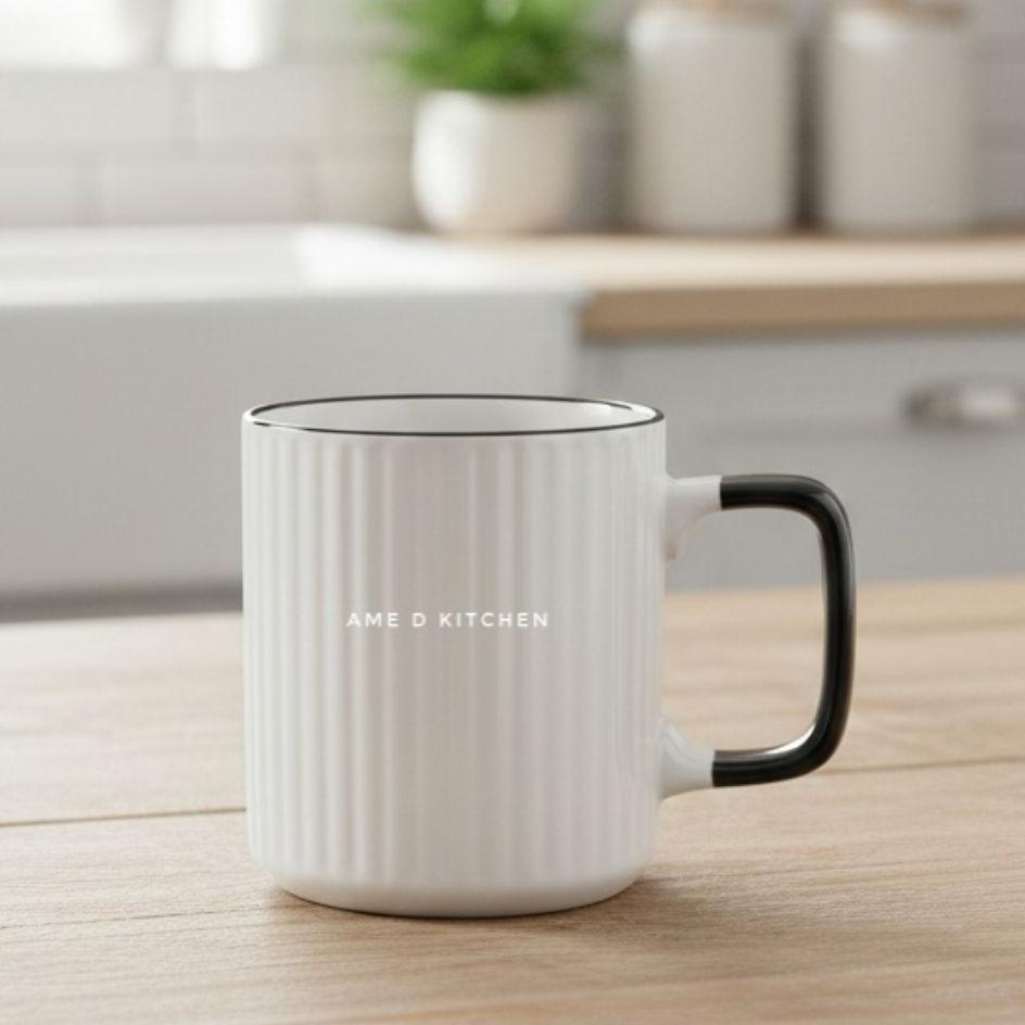 Mug Bijian Keramik Texture Garis Lis Hitam