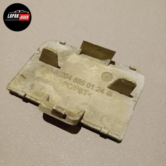 cover towing bemper depan mercy w204 a2048850124 ori bekas