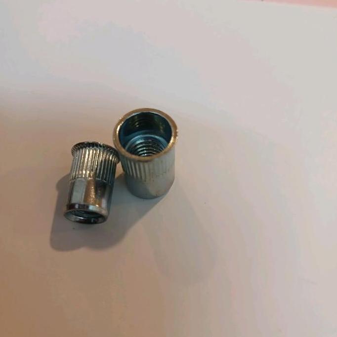 rivet nut m6 putih bibir tipis bahan besi.nut rivet m6 bibir tipis.mur rivet nut m6 isi 100 pcs.nut 