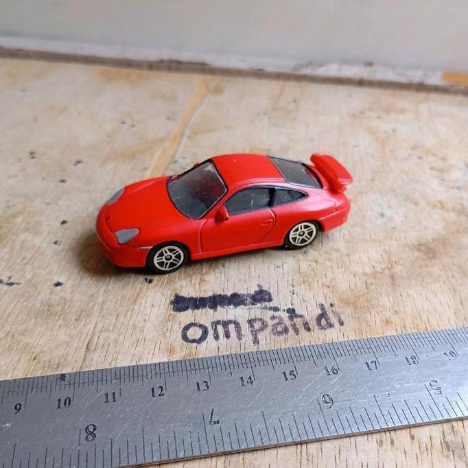 DIECAST REALTOY MOBIL PORSCHE 911 GT3 CS99