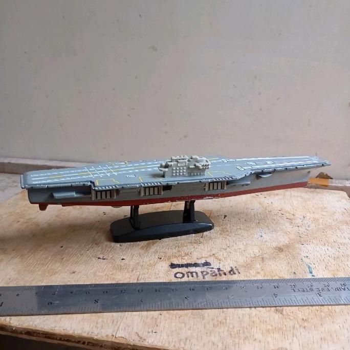DIECAST MOTOR MAX KAPAL BATTLESHIP MINUS CS99