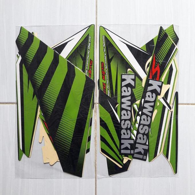 Striping Stiker Motor Kawasaki Ninja SS 2015 Hijau