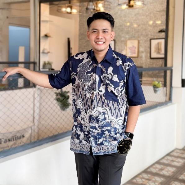 Nazilla  Batik - Baju Batik Pria Lengan Pendek Biru Motif Terbaru