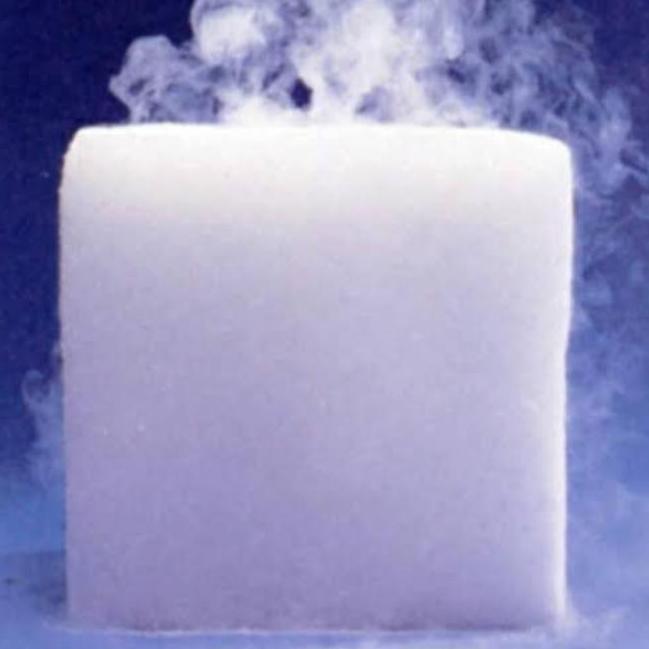Dry ice / Biang es / Es kering