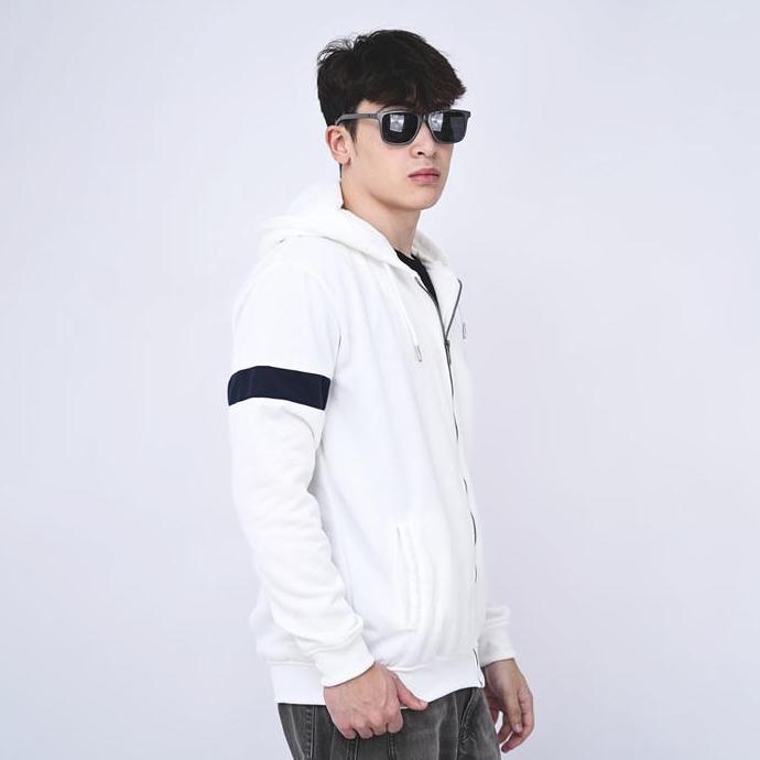 DISKON Ryusei Jaket Pria Loyalty CMB White DISKON