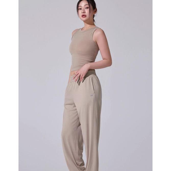 HARGA PRODUK Celana Panjang Jogger Wanita Relaxed-Fit Bahan Sport Stretchy Ringan Adem | Women's Rel