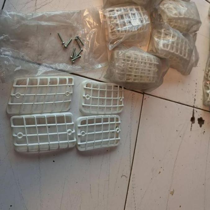 GRILL SEIN VESPA CORSA/PK ORI NOS ITALY SET DEPAN BELAKANG SET BAUT NYA PUTIH CAKEP LANGKA CAKRA