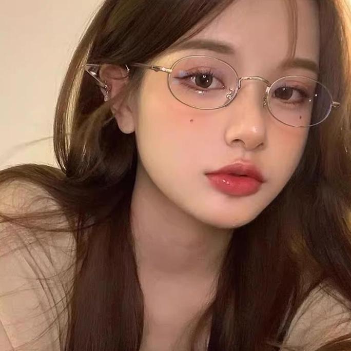 Kacamata Lensa Anti Radiasi Wanita Pria Lensa Oval Wajah Kecil Medium Frame Metal Titanium