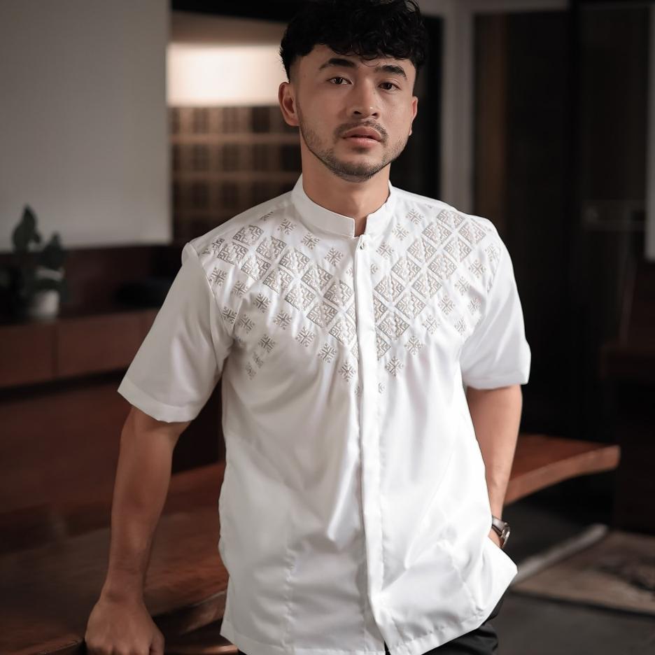 Koko.Uzma Baju Koko Dewasa Saku Samping Putih Tulang Bordir