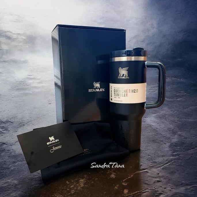 Stanley Tumbler SandraTana X Jennie - Mug