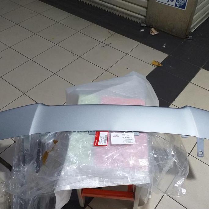 * GARNISH BAWAH BUMPER DEPAN HONDA CRV TURBO ORIGINAL //