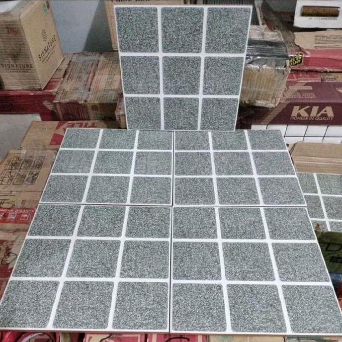keramik uno henshin dark grey 25x25 kw 1 kasar