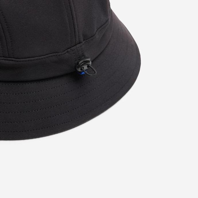 Decathlon Topi Rimba Hitam - 8931150