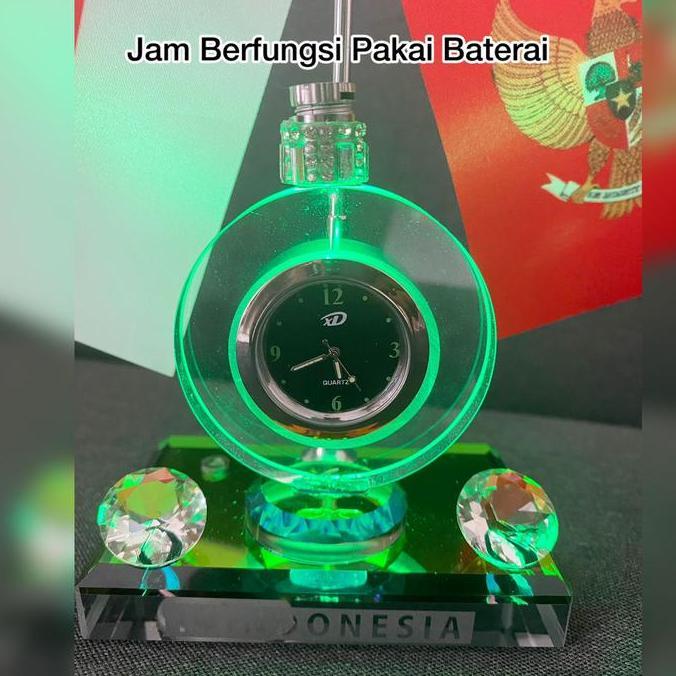 TERLARIS - Parfum Mobil  Motif Jam Crystal LED Car Perfume Pajangan Dashboard Mobil