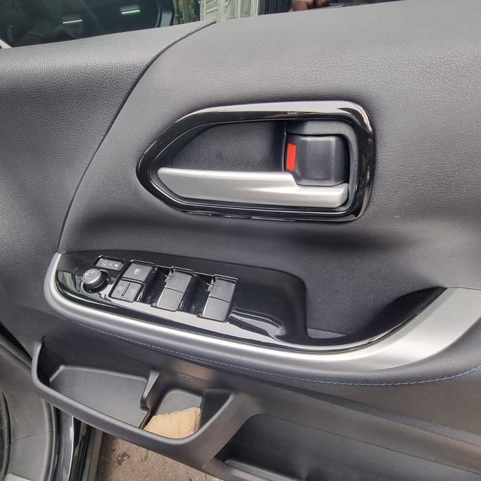 Panel Black Piano Interior Window Armrest Toyota Voxy 90 2022 Original Dan Terpercaya