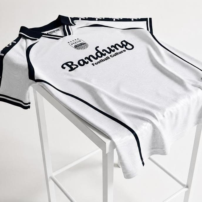 LEXSA1 JERSEY BANDUNG FOOTBALL CULTURE WHITE AND BLUE