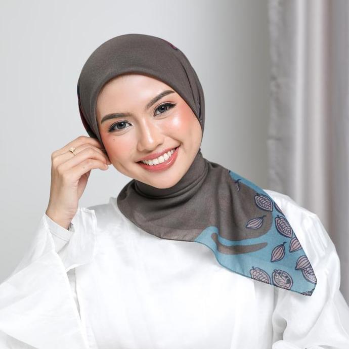 ZM Zaskia Mecca - Adonara Scarf Kerudung Segi Empat Muslim Square