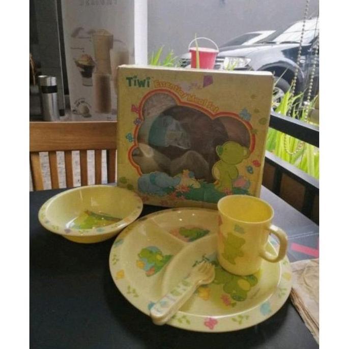Tiwi meal set bahan melamin mewahh / perlengkapan makan bayi